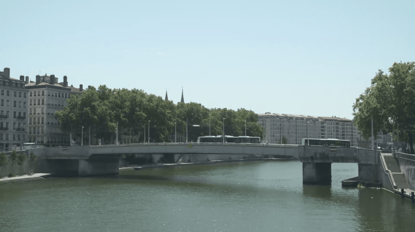 Réseaux et coopérations entre métropoles / Networks and Cooperation Between Metropolises - Video