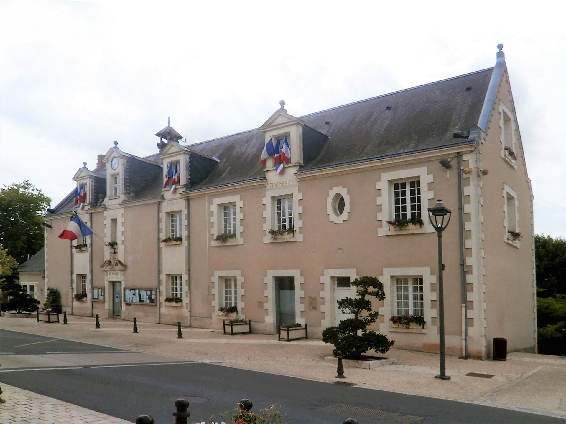 Mairie de Esvres