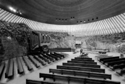 Eglise luthérienne Temppeliaukio - Architectes : Timo et Tuomo Suomalainen, 1969 - Crédits : Etienne Achille